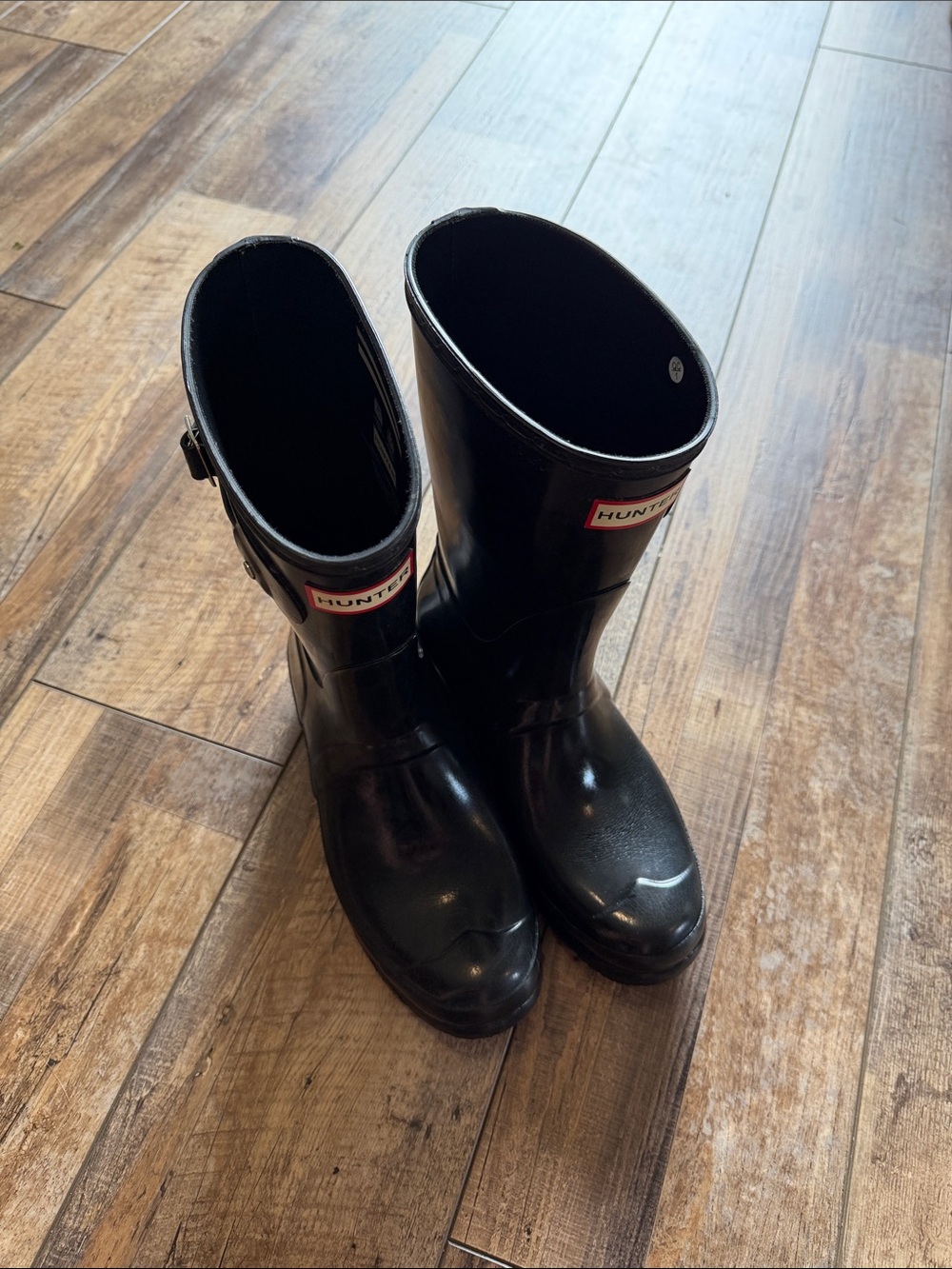 Hunter Women's Gloss Black Waterproof Rain Boots Size 9
